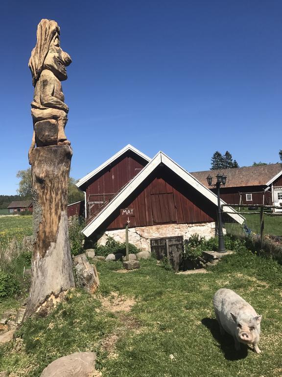 Äventyrsgårdens Vandrarhem, Kinnekulle Källby Eksteriør bilde