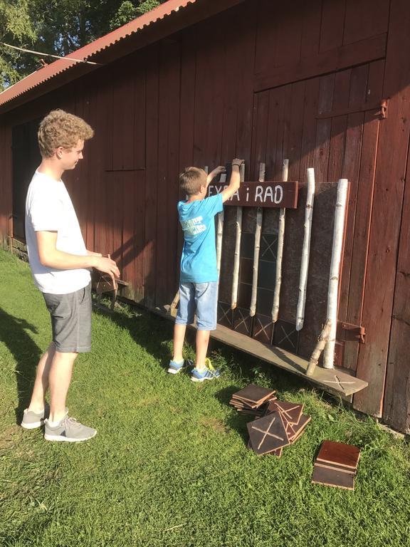 Äventyrsgårdens Vandrarhem, Kinnekulle Källby Eksteriør bilde